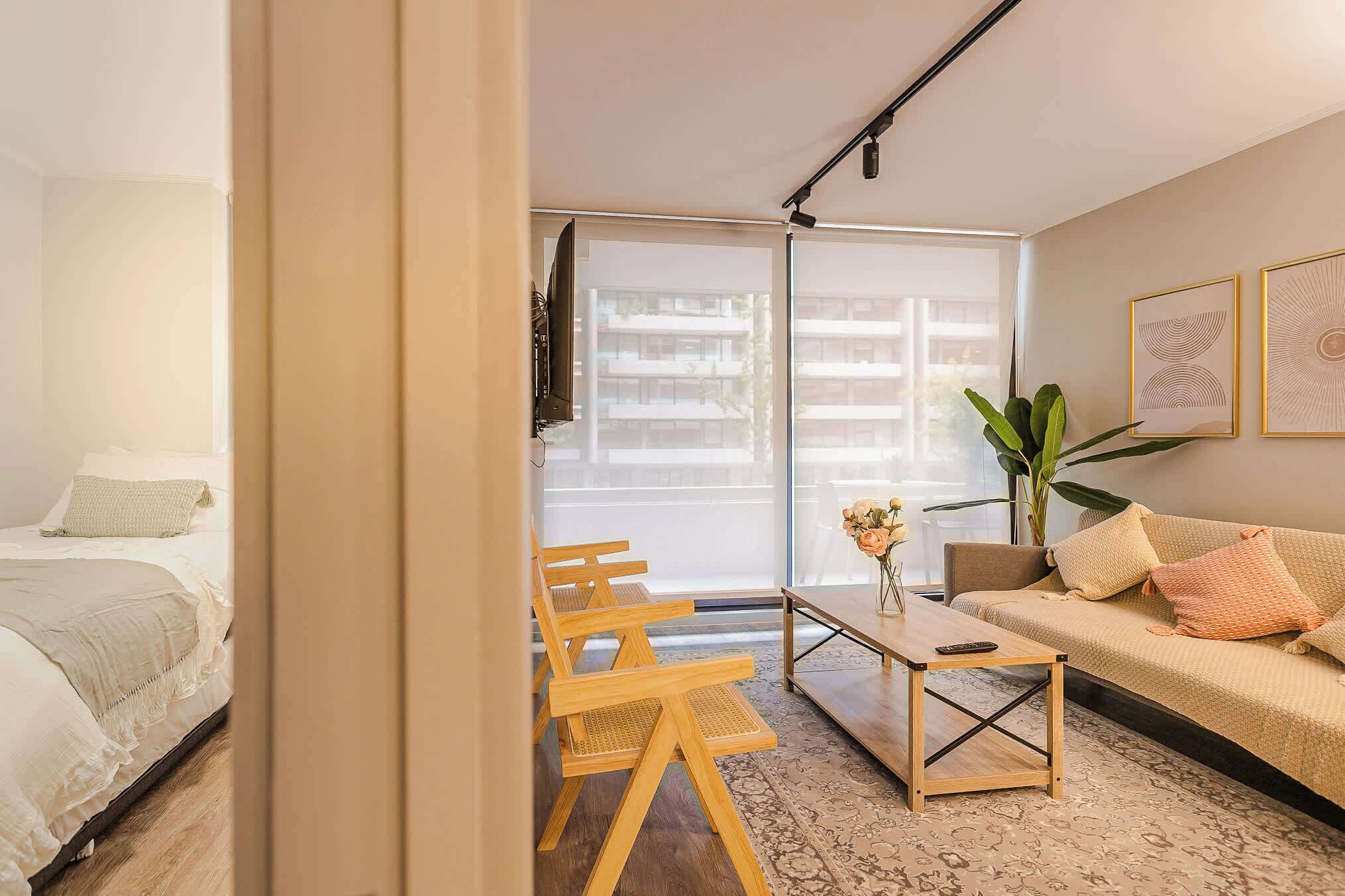 2 habitaciones, tabla de planchar con plancha, wifi y ropa de cama 