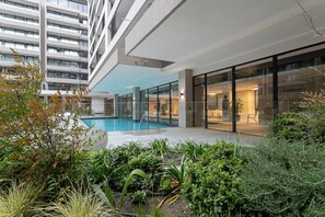 Pool - Cozy and Family-Friendly Apartment | Urban Retreat (Providencia)