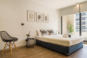 2 bedrooms, desk, iron/ironing board, WiFi