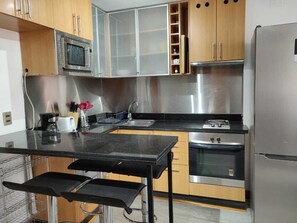 Fridge, microwave, oven, stovetop