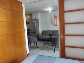 2 slaapkamers, een strijkplank/strijkijzer, wifi, beddengoed