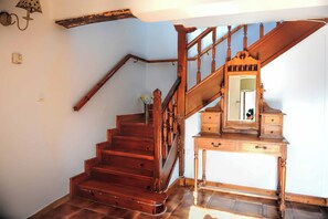 Interior - SABELIN HOUSE (SUESA)