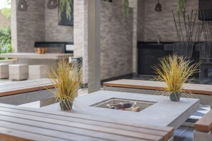 Outdoor dining - Relax while discovering the best of Ñuñoa (Ñuñoa)