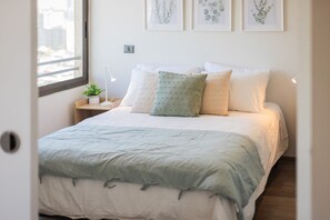 1 habitación, tabla de planchar con plancha, wifi y ropa de cama 