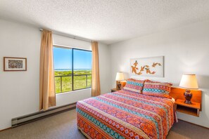 2 bedrooms, bed sheets