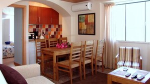 Vila Com Três Quartos | Private kitchen - Oleandro Country Club (Albufeira)