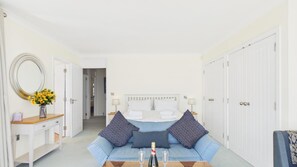 House (5 Bedrooms) | Floor plan - Rainbow Leap - 5 Bed Holiday Home - Saundersfoot (Saundersfoot)