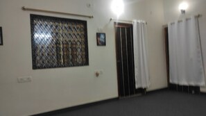 Room - Living Studio (Patna)