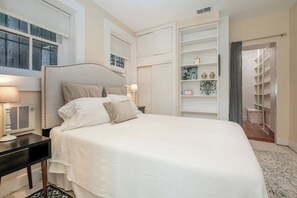 1 bedroom, iron/ironing board, travel cot, WiFi