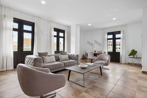 Castillo View | Spacious Penthouse with terrace!