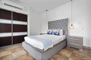 3 bedrooms, iron/ironing board, travel crib, WiFi
