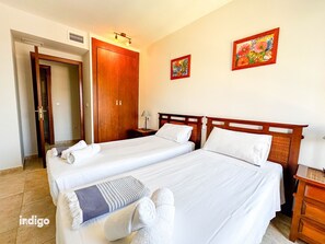 2 Schlafzimmer, Bügeleisen/Bügelbrett, kostenloses WLAN, Bettwäsche