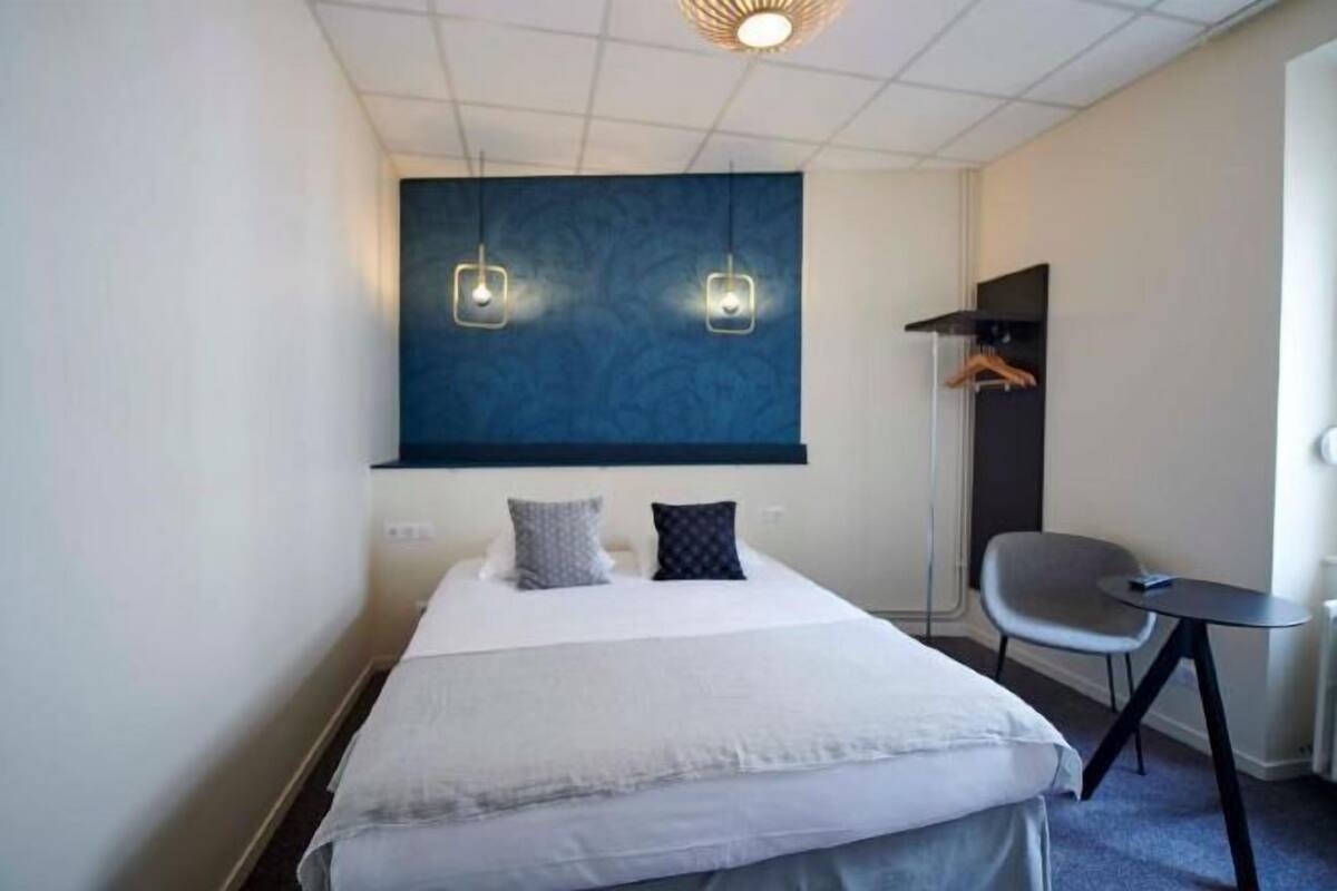 Wi-Fi de cortesia, roupa de cama