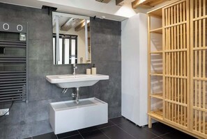 Dusche, Haartrockner