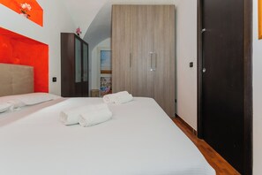 Apartemen | 1 kamar tidur, setrika/meja setrika, dan Wi-Fi gratis