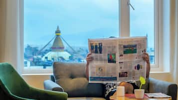 ห้องจูเนียร์สวีท | 12 ห้องนอน, เตียงพร้อมฟูกเสริมที่นอน, มินิบาร์, ตู้นิรภัยในห้องพัก