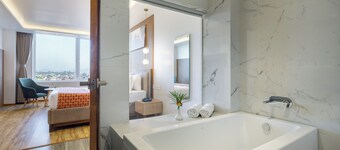 호텔 아누타라, 부다