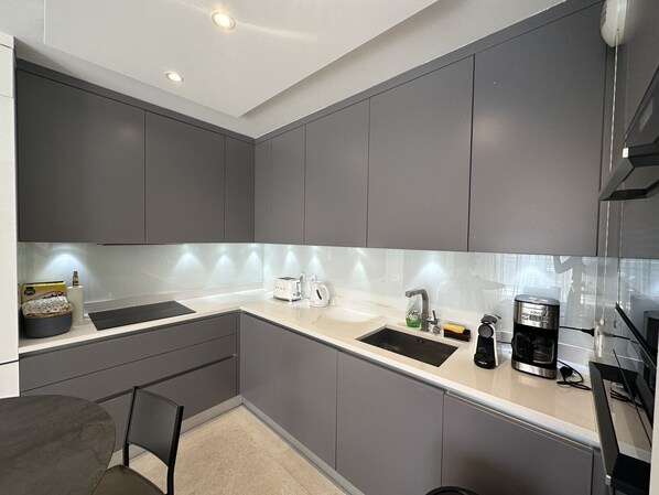 Fridge, microwave, oven, dishwasher