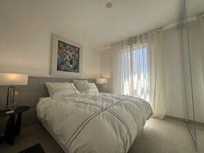 Tabla de planchar con plancha y wifi gratis