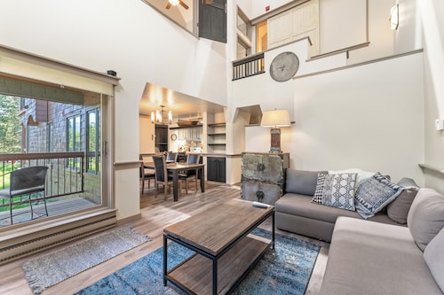 Just Steps from Resort Shuttle & Great Amenities like Shared Pool & Hot Tubs