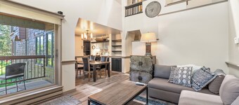 Just Steps from Resort Shuttle & Great Amenities like Shared Pool & Hot Tubs