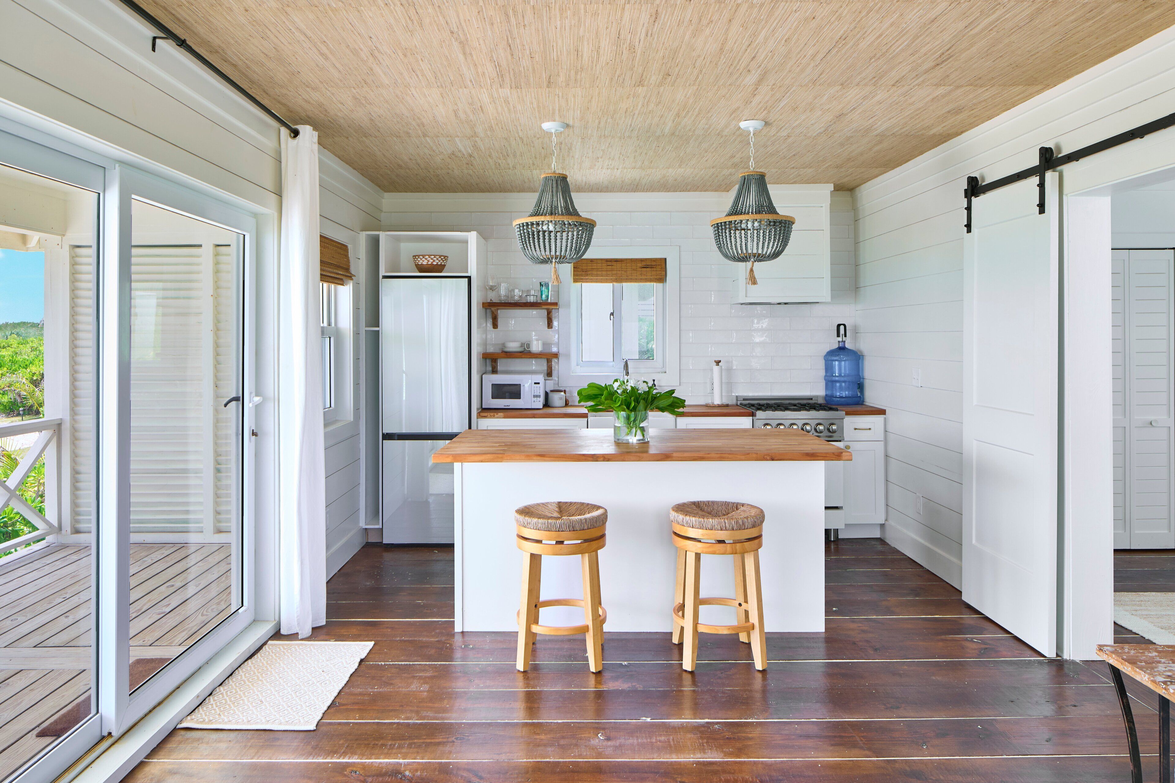 ثلاجة، ميكروويف، فرن، موقد طهي مسطح