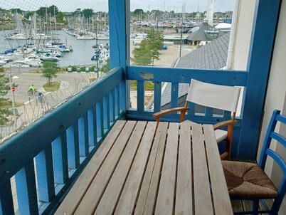 Apartamento Duplex Familiar con Vista al Mar, Cerca de la Playa y Tiendas