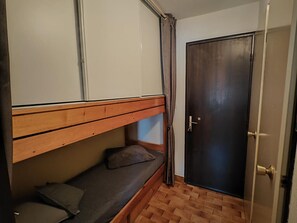 Interior - Saint Cyprien T2 near beach with pool and parking (Saint-Cyprien)