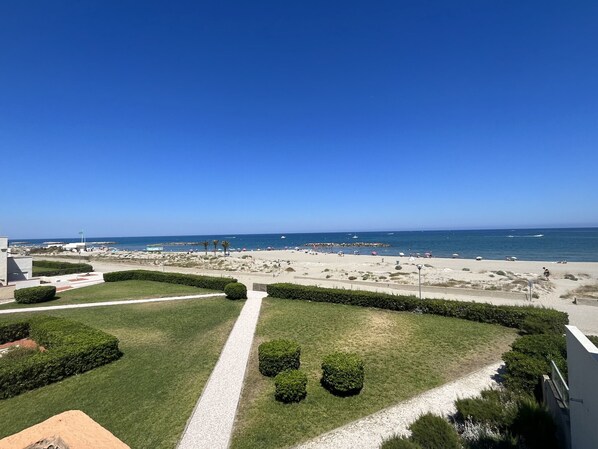 Na praia