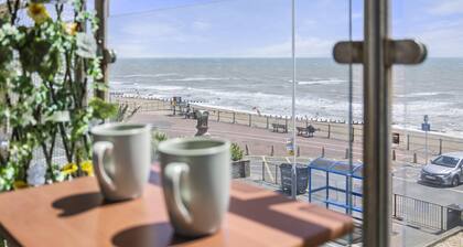 Beachfront Apartment With Sea View By My Getaways