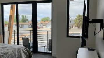 3 Schlafzimmer, Bügeleisen/Bügelbrett, WLAN, Bettwäsche