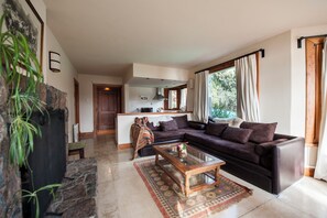 Appartement Confort, non-fumeurs, vue lac | Coin séjour