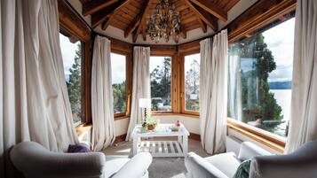 Departamento Confort, para no fumadores, vista al lago | 1 habitación y wifi gratis