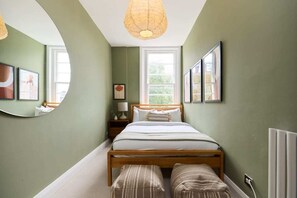 Apartment (2 Bedrooms) | Exterior - The Camden Hideout - Modish and Bright 2bdr Flat (London)