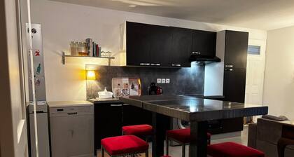 Joli appartement dans petite résidence privée, trÚs calme