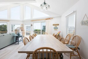 Dining - Private Semi-Oceanfront Retreat with Pool & Spa (Corolla)