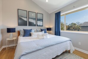 2 quartos, ferros/tábuas de passar roupa, Wi-Fi de cortesia