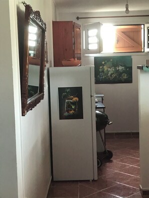 Fridge, microwave, oven, stovetop - Magnifique vue de la Baie du Marin, proche de la route des plages du sud de la Martinique (Le Marin)