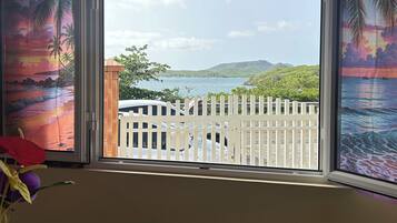 Appartement Classique ,2 chambres , non-fumeurs, vue sur mer. | Terrace/patio