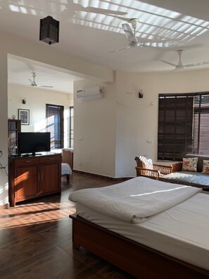 Deluxe-Doppelzimmer | Kostenloses WLAN, Bettwäsche