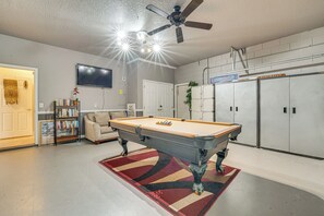 House (6 Bedrooms) | Interior - 14 Mi to Disney: Spacious Home w/ Pool & Lanai! (Davenport)