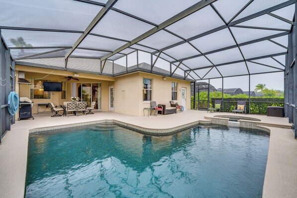 House (6 Bedrooms) | Front of property - 14 Mi to Disney: Spacious Home w/ Pool & Lanai! (Davenport)