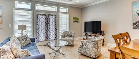 Apartment (3 Bedrooms) | Front of property