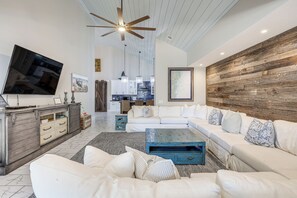 House (4 Bedrooms) | Front of property