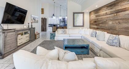 Peaceful St Simons Island Home: 1 Mi to Pier!