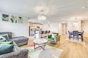 House (3 Bedrooms) | Interior