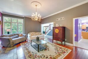 House (4 Bedrooms) | Interior
