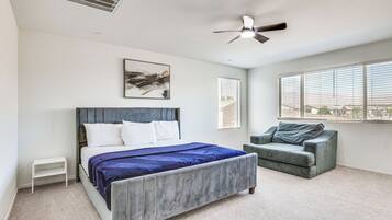 House (5 Bedrooms) | Interior