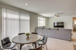 House (5 Bedrooms) | Interior