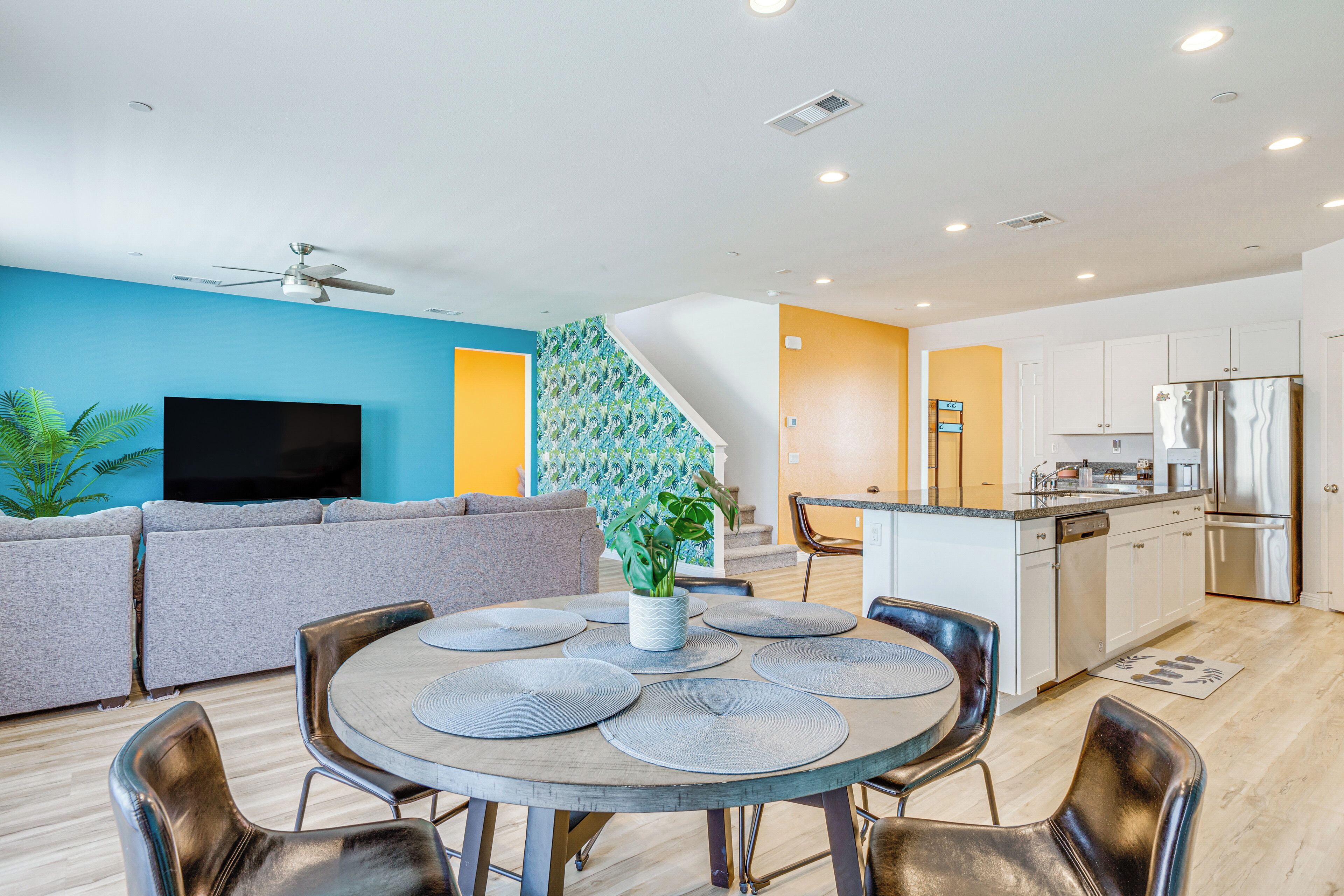 House (5 Bedrooms) | Interior